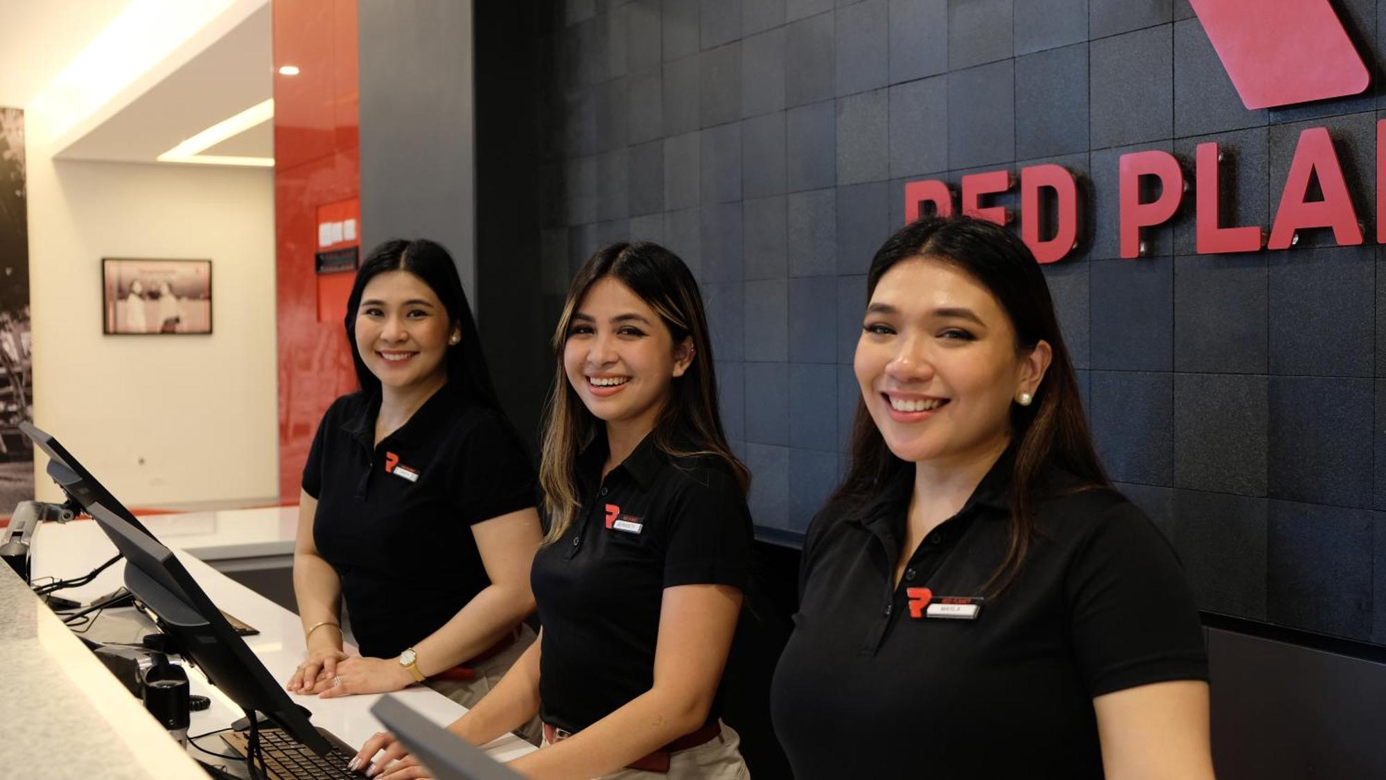 Red Planet Bgc The Fort Taguig Buitenkant foto