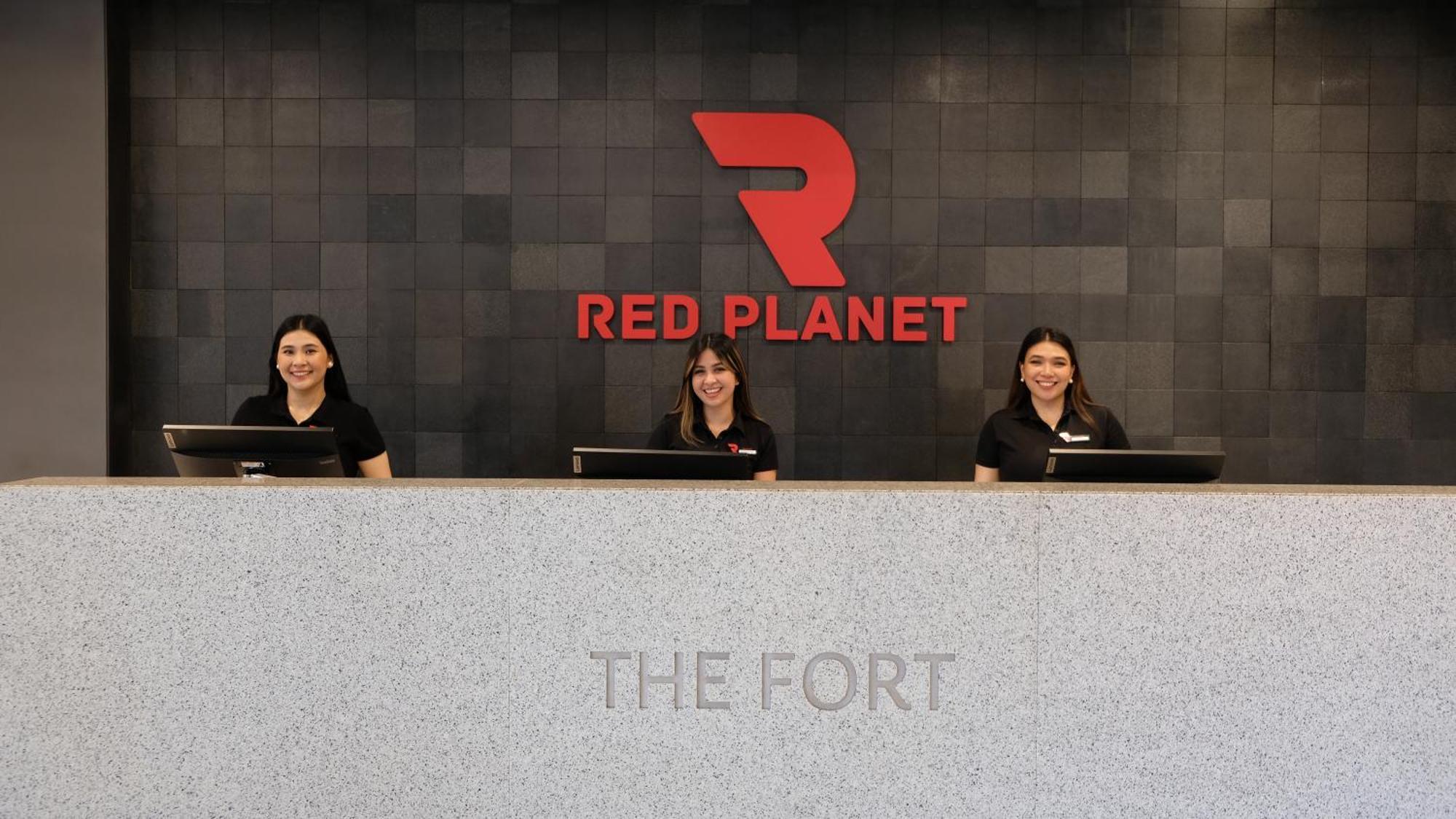 Red Planet Bgc The Fort Taguig Buitenkant foto